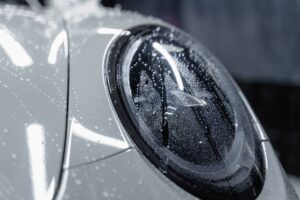 Jak otworzyć myjnię samochodową krok po kroku?